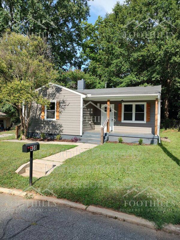 House for rent at 408 Moultrie Square, Anderson, SC 29621
