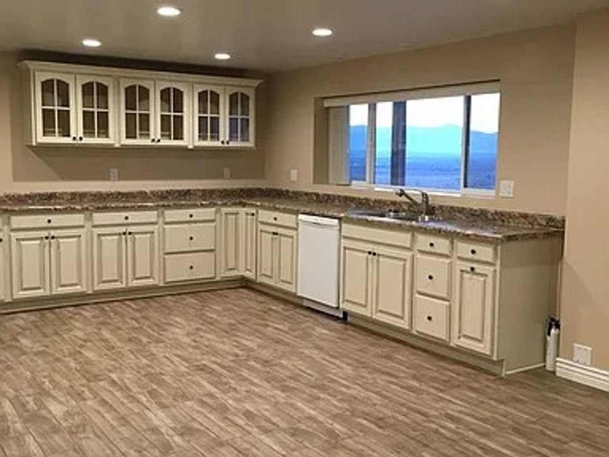 Apartment for rent at 14290 S Elsbrook Circle, Draper, UT 84020