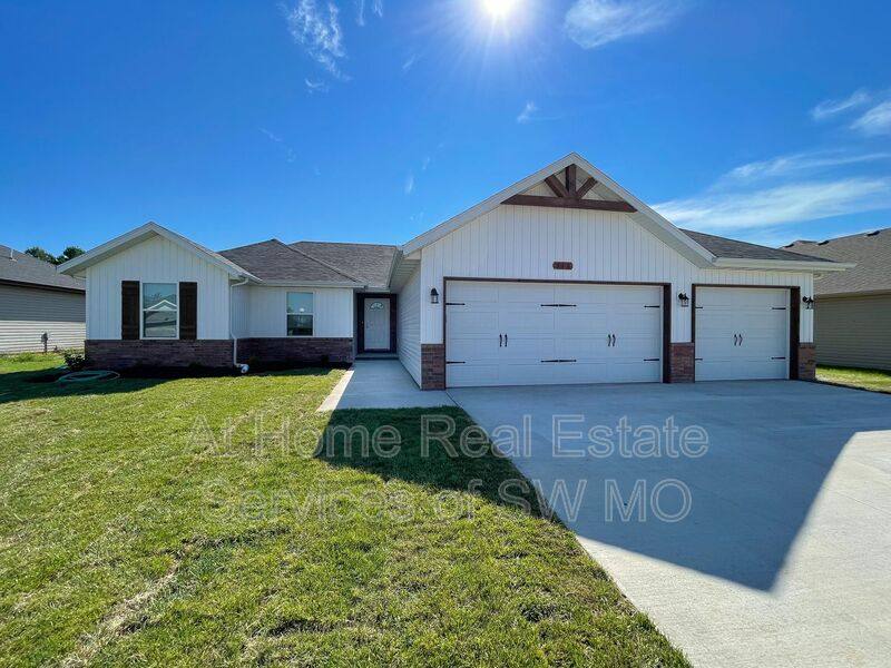 House for rent at 516 Evergreen, Rogersville, MO 65742