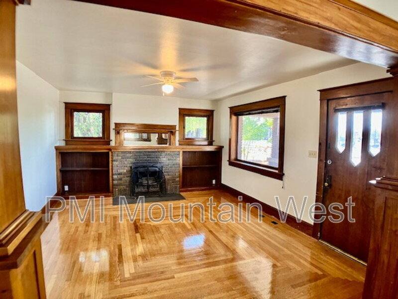 Apartment for rent at 1048 W 1700 S #A, Syracuse, UT 84075