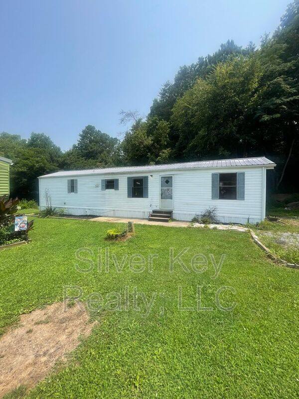 House for rent at 1019 S Jackson St #10, Athens, TN 37303