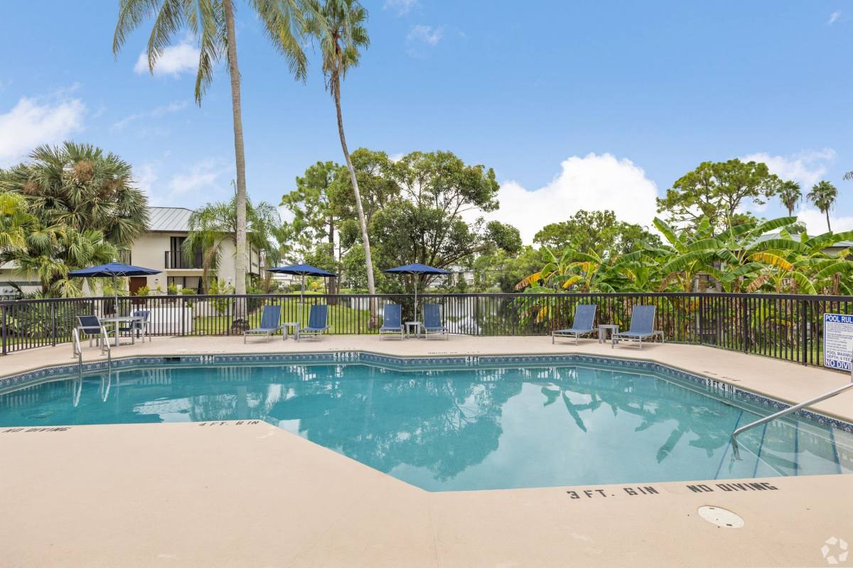 Townhouse for rent at 5122 SE Lisbon Circle, Stuart, FL 34997