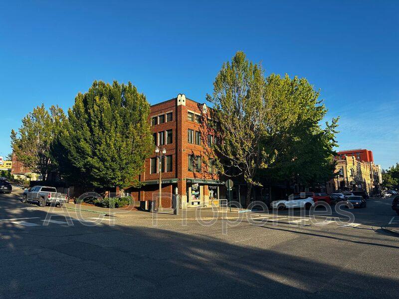 Condo for rent at 1201 11th St #309, Bellingham, WA 98225