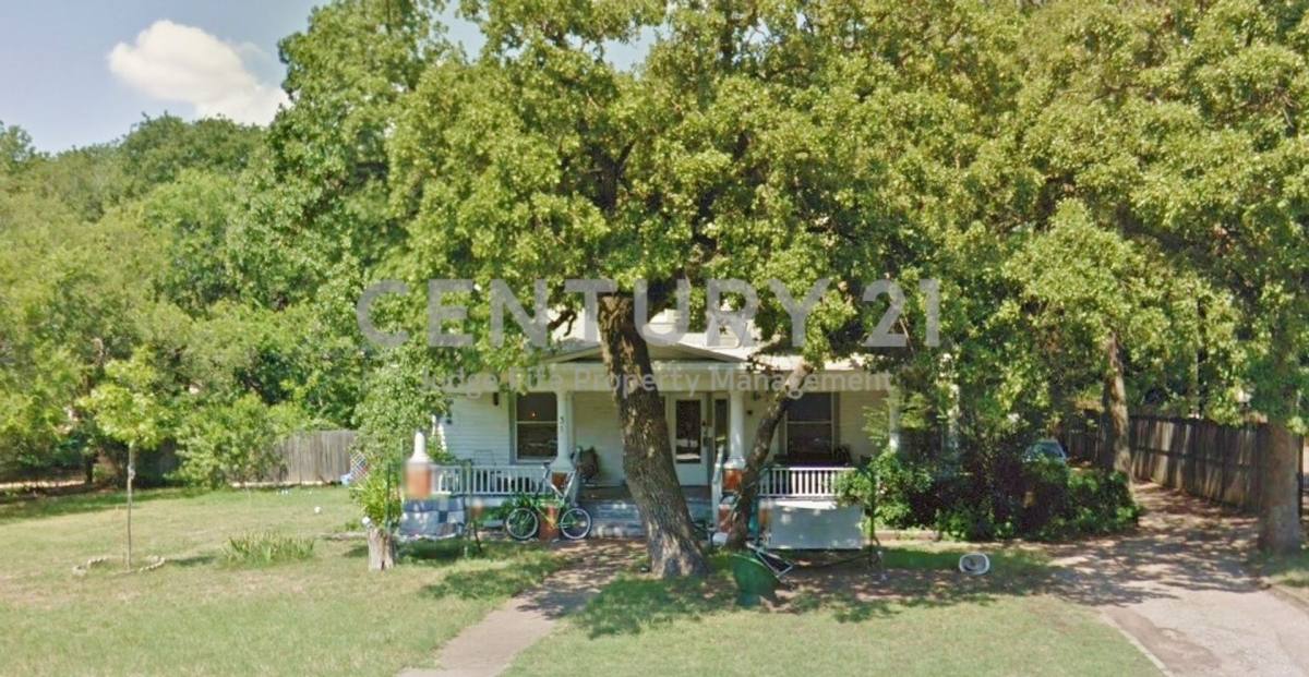 Apartment for rent at 315 Normal St, Denton, TX 76201