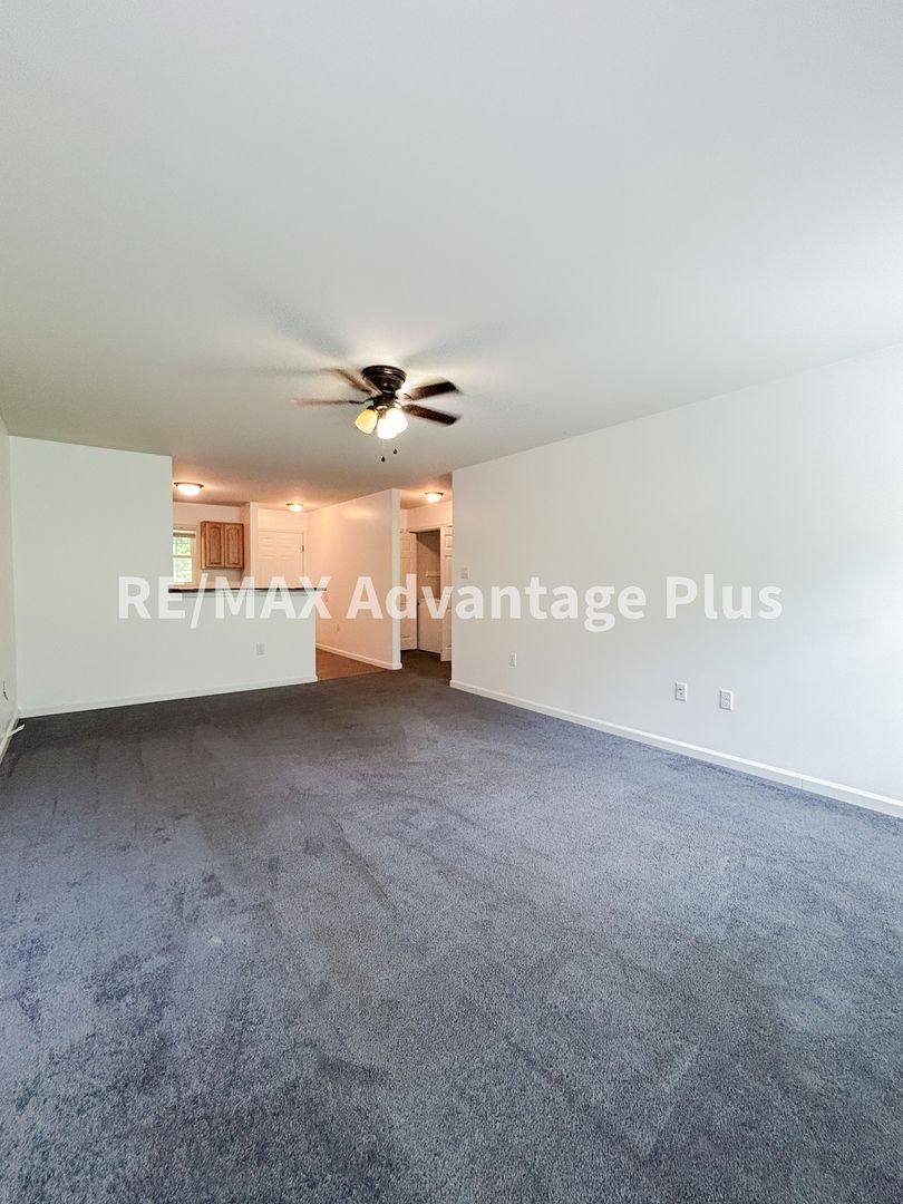 Apartment for rent at 1017 N Main St, Farmville, VA 23901