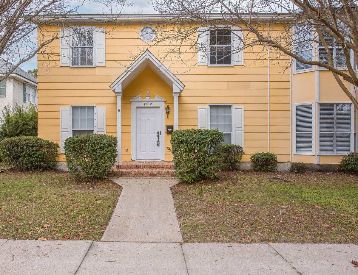 Apartment for rent at 1702 & 1704 Jackson St, Pensacola, FL 32501