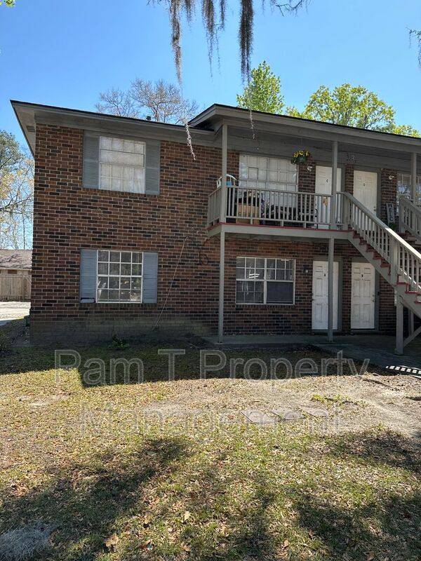 Apartment for rent at 3 Oak Forest Lane #A, Savannah, GA 31404