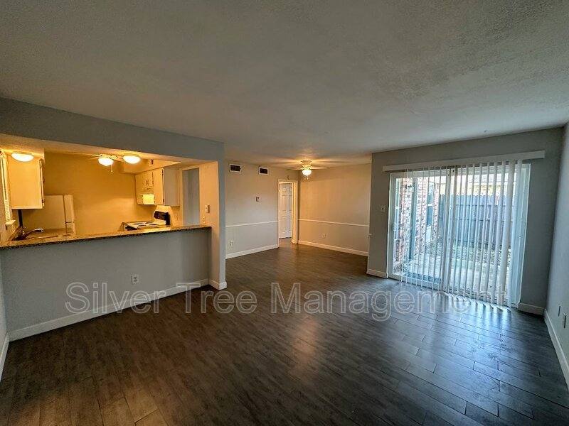 Apartment for rent at 4820 Wellesley Ave #B, Fort Worth, TX 76107