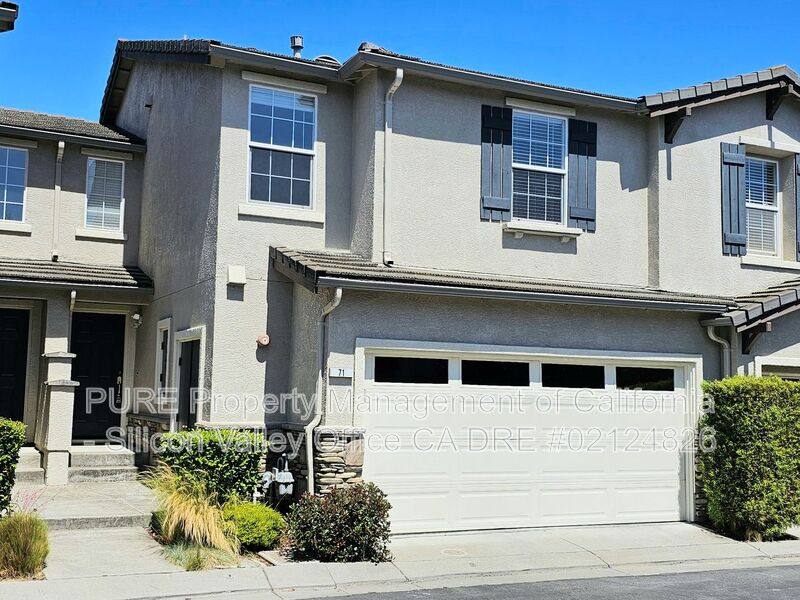 Townhouse for rent at 71 Del Rio Court, Watsonville, CA 95076