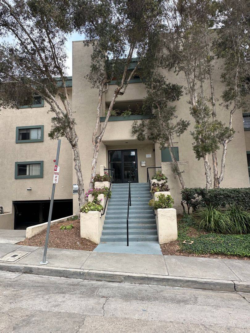 Condo for rent at 917 Torrance St, San Diego, CA 92103