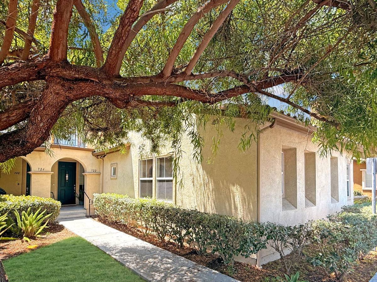 Townhouse for rent at 722 Castaway Cove, San Diego, CA 92154