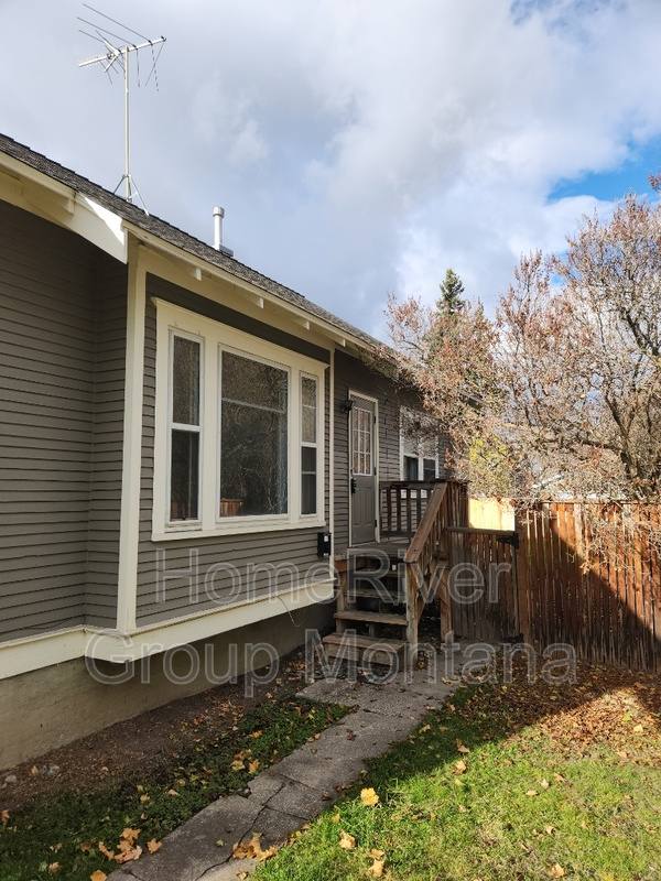 Apartment for rent at 529 1 2 Brooks St, Missoula, MT 59801