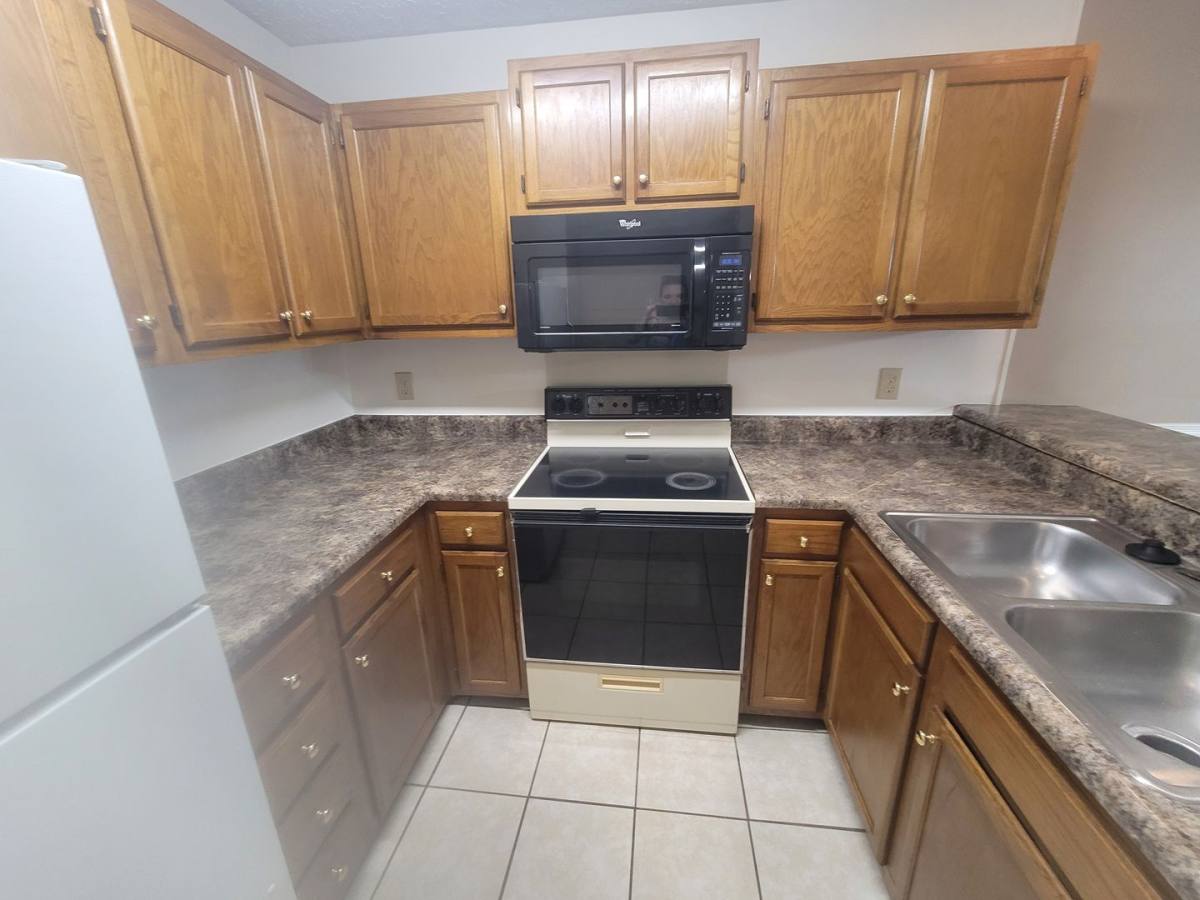 Condo for rent at 1891-3 Tryon Dr, Fayetteville, NC 28303
