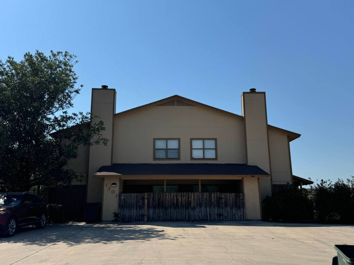 Apartment for rent at 1701 Cedarview Circle, Killeen, TX 76543