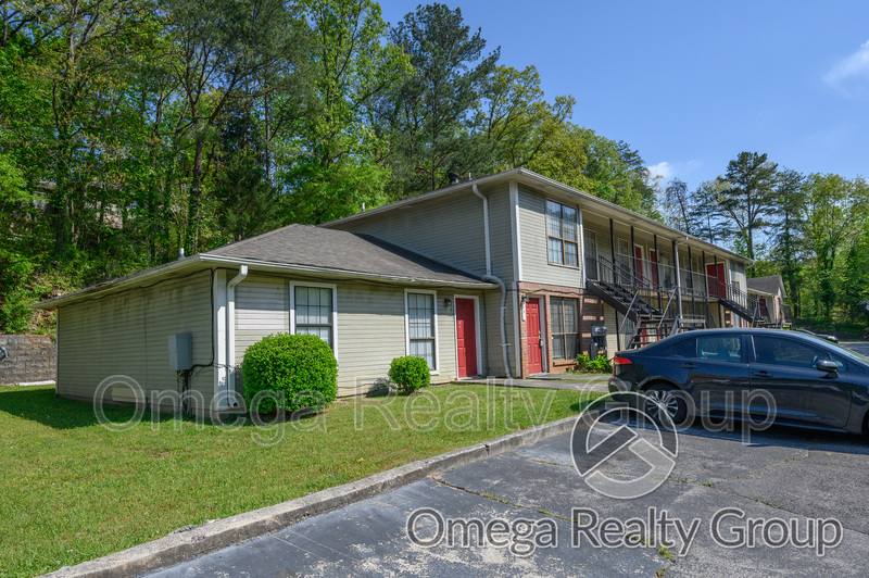 Apartment for rent at 1811 Carson Rd #4, Birmingham, AL 35215