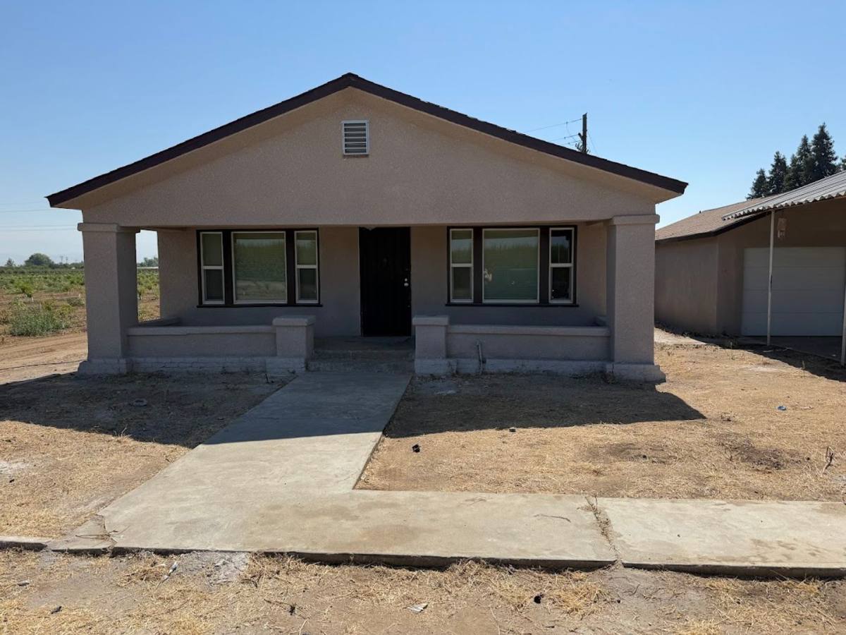 House for rent at 8692 S Englehart, Reedley, CA 93654