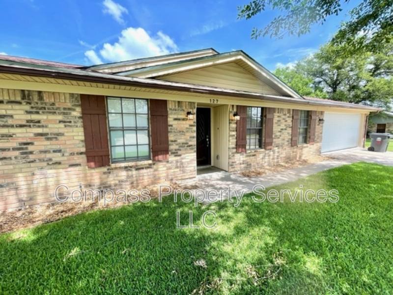 House for rent at 127 York Dr, Lorena, TX 76655