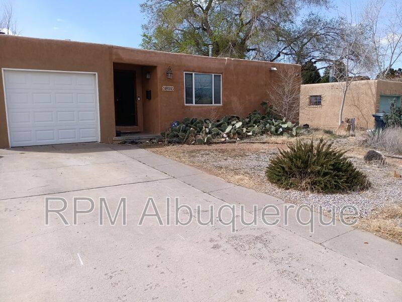 House for rent at 4904 Idlewilde Lane SE, Albuquerque, NM 87108