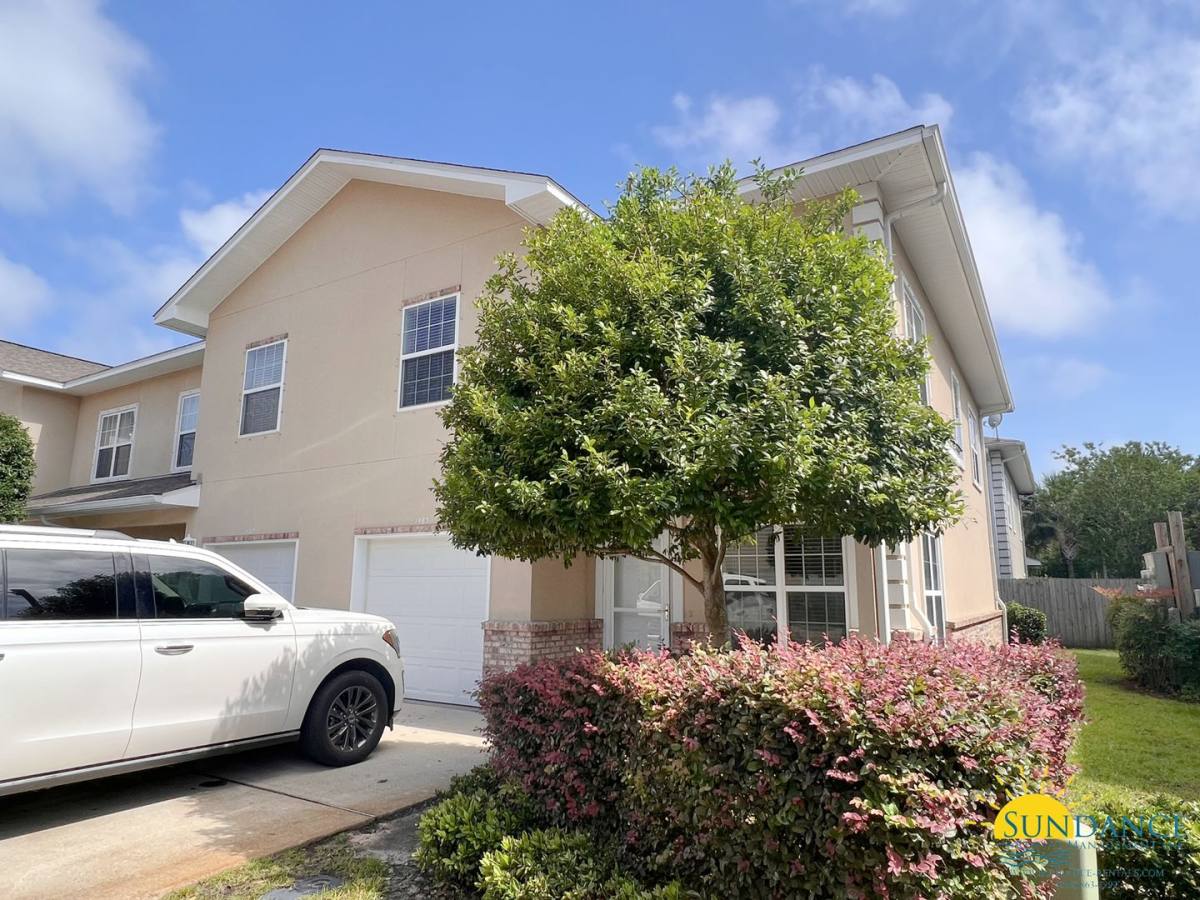 Townhouse for rent at 1485 Bentley Circle, Fort Walton Beach, FL 32547