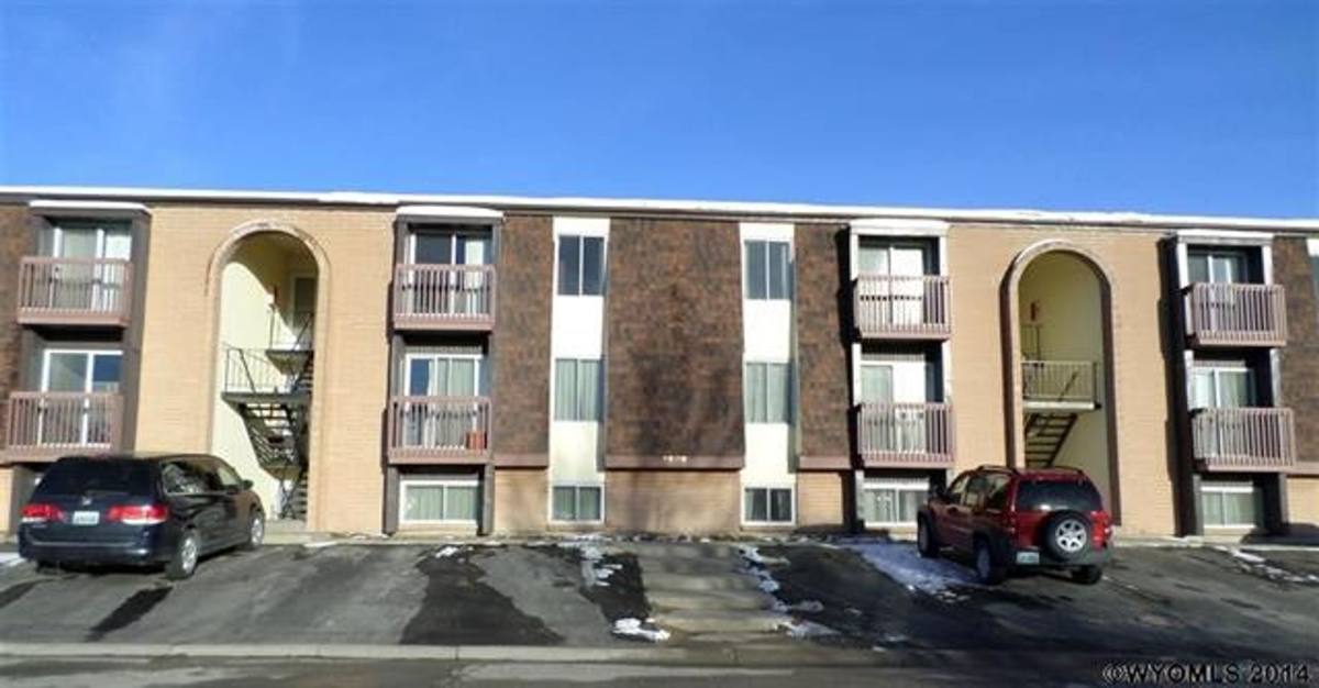 Apartment for rent at 1609 Edinburgh St, Rawlins, WY 82301