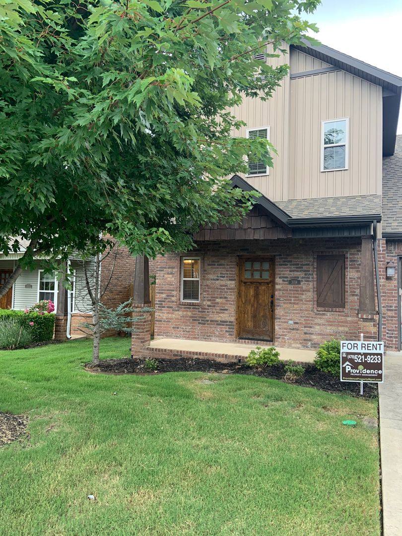 House for rent at 3114 SW Riverstone Ave, Bentonville, AR 72713