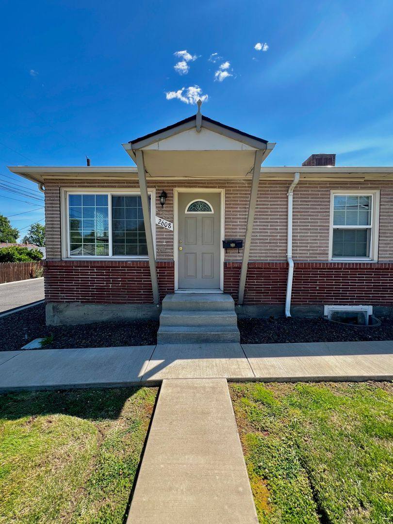Apartment for rent at 2608 Bonnie Doon Ave, Yakima, WA 98902