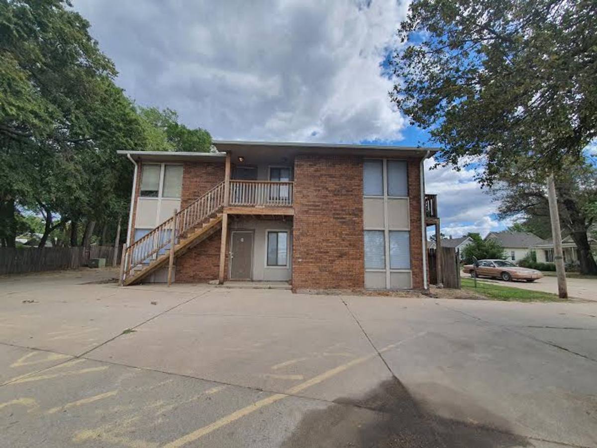 Apartment for rent at 502 W Zimmerly, Wichita, KS 67213