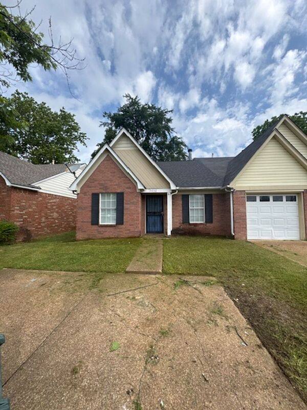 House for rent at 5832 Ashridge Place, Memphis, TN 38141