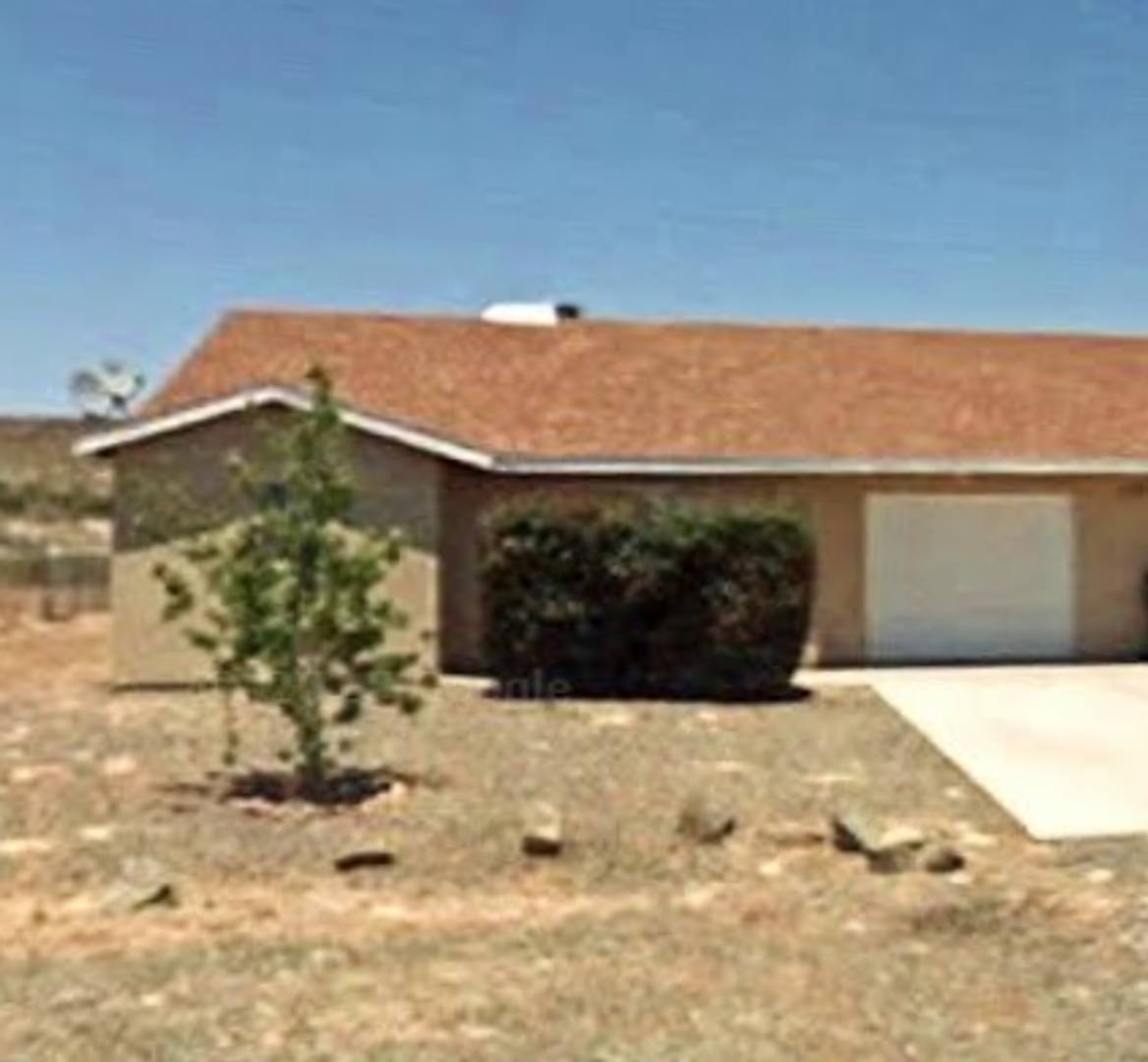 Apartment for rent at 17076 E Roadrunner Rd, Mayer, AZ 86333