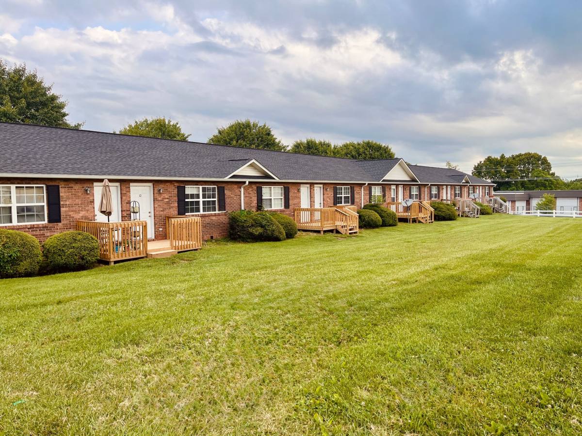Apartment for rent at 6125 Kingsport Highway, Johnson City, TN 37615