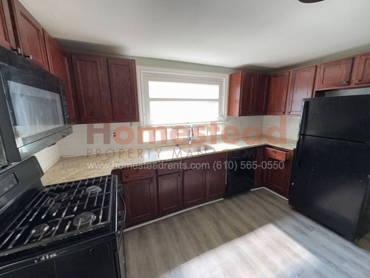 Apartment for rent at 621 W Main St, Norristown, PA 19401
