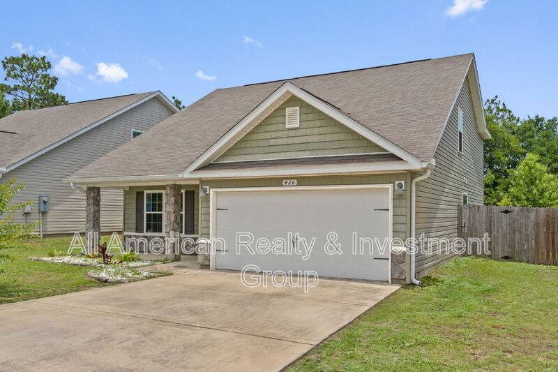 House for rent at 426 Eisenhower Dr, Crestview, FL 32539