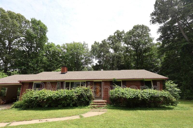 House for rent at 4931 Lair Dr, Richmond, VA 23237