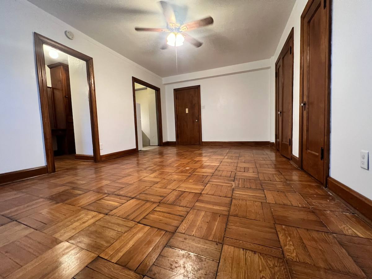 Apartment for rent at 3500-10 Miami St, Saint Louis, MO 63118