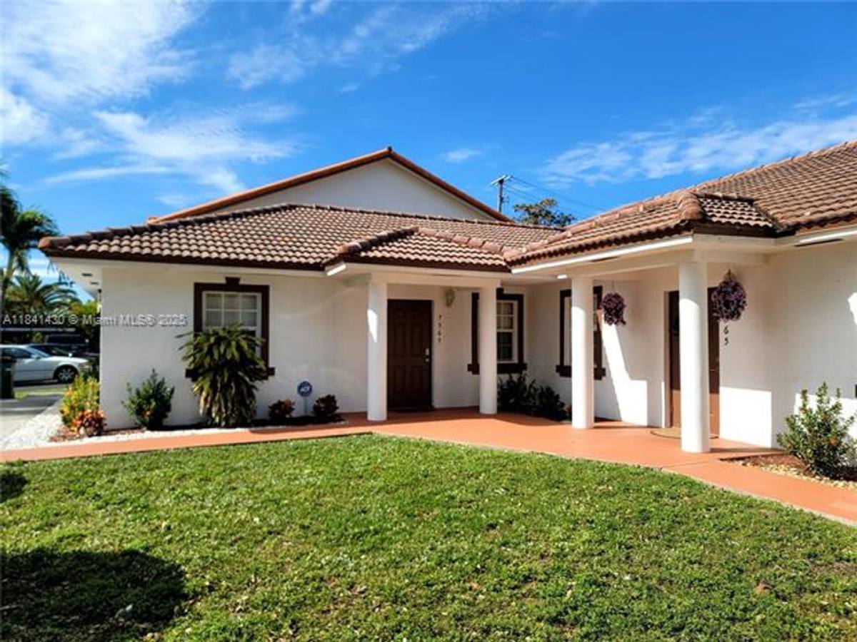 House for rent at 7565 N Augusta Dr, Hialeah, FL 33015
