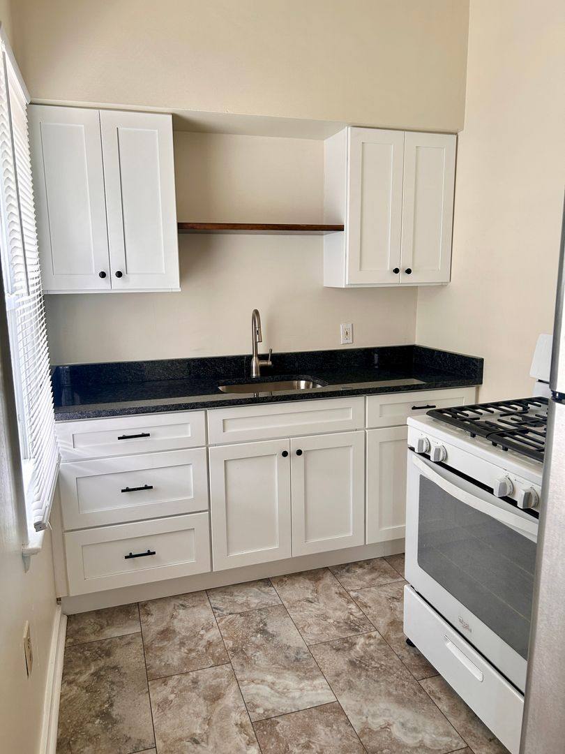 Apartment for rent at 104 N Marshall St, Lancaster, PA 17602