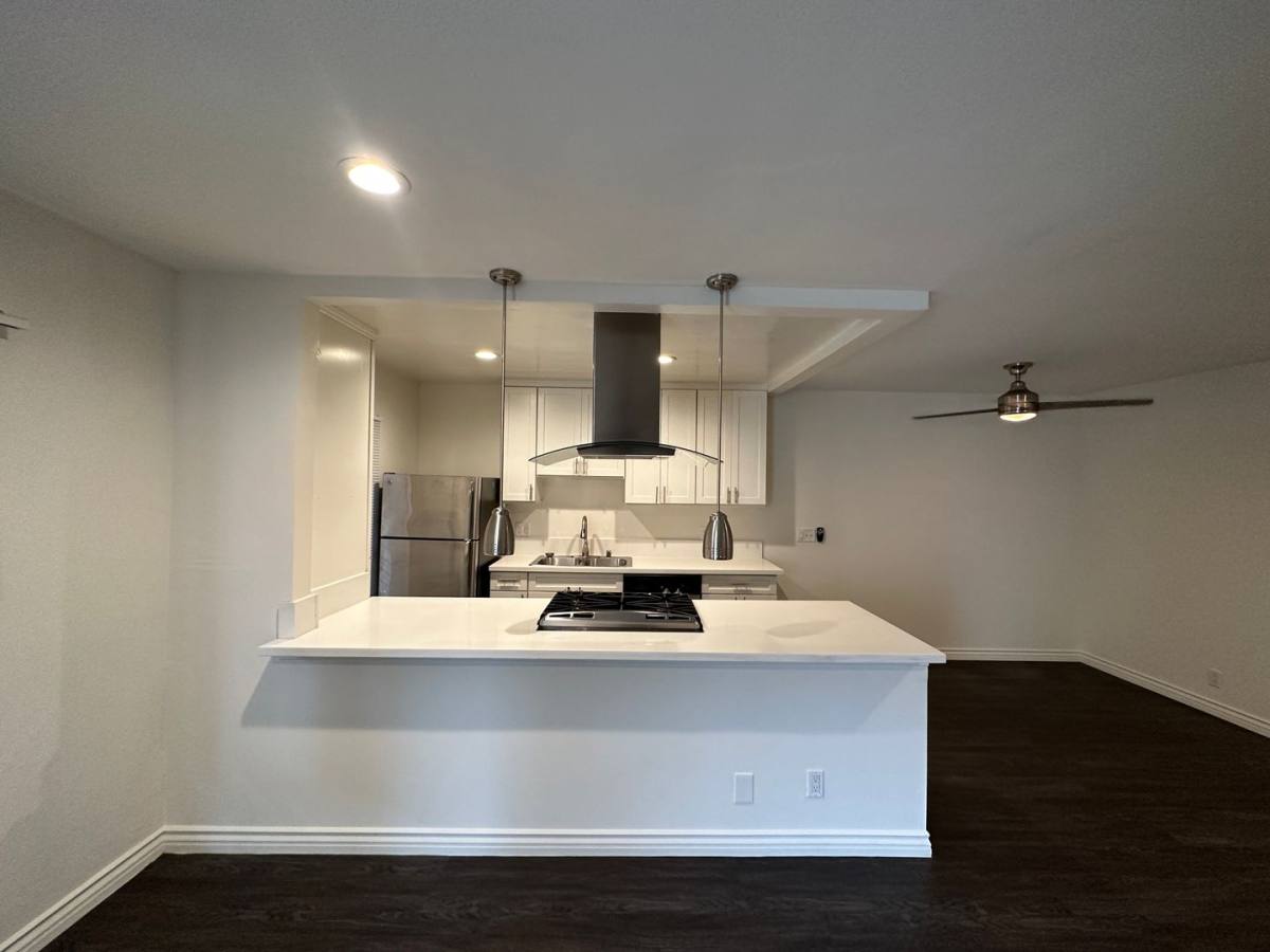 Apartment for rent at 1047 N Stanley Ave, Los Angeles, CA 90046
