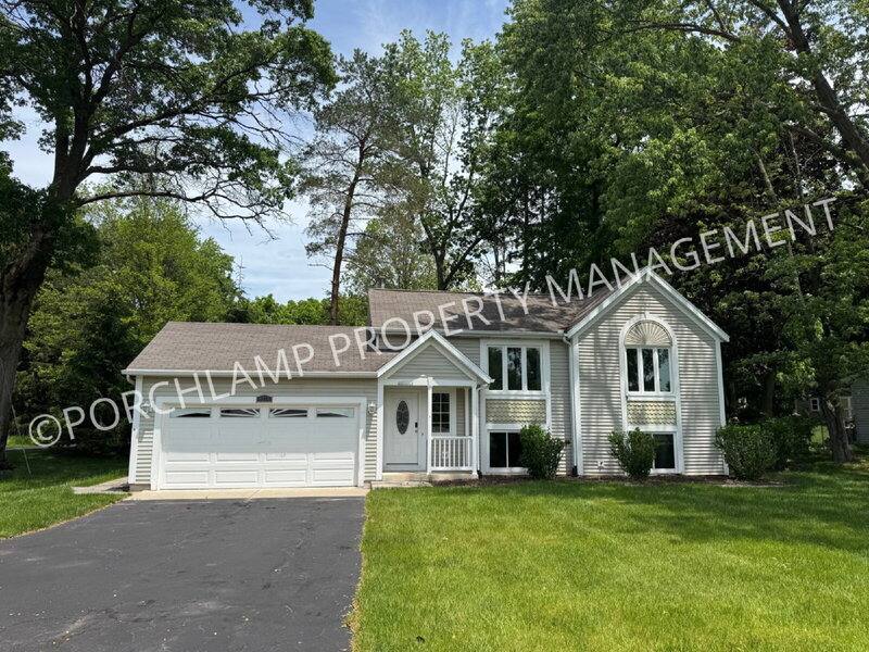 House for rent at 6235 Cascade Rd SE, Grand Rapids, MI 49546