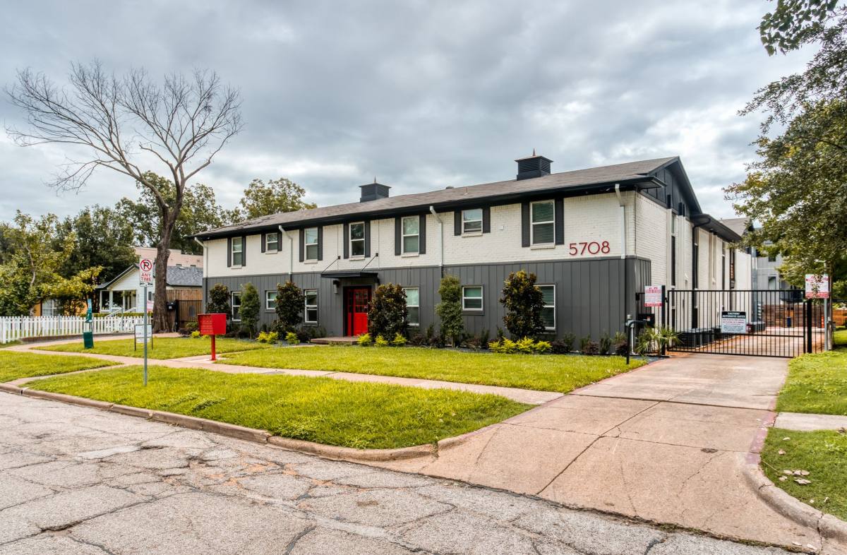 Apartment for rent at 5708 Hudson St, Dallas, TX 75206