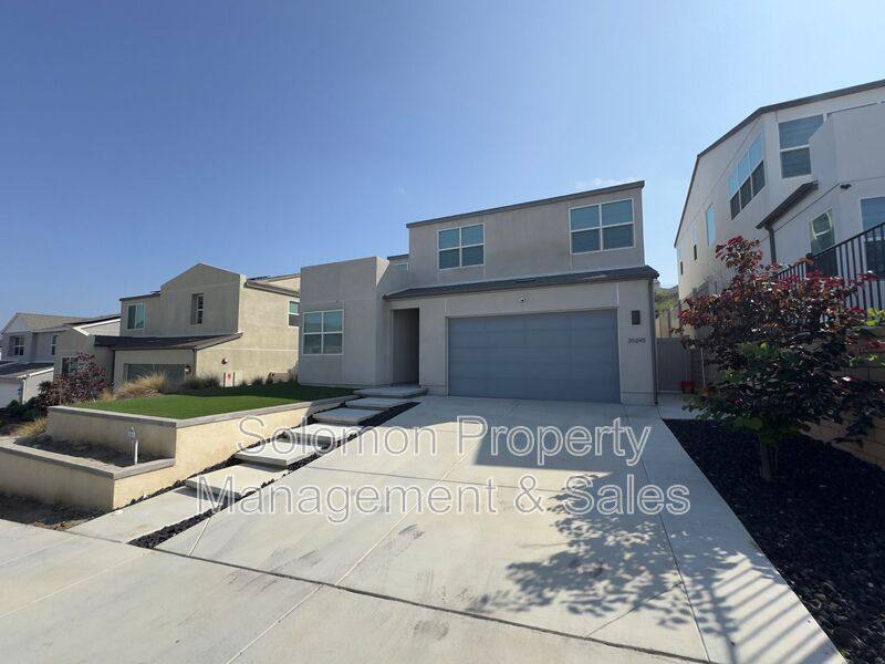 House for rent at 35245 Orchard Trail, Fallbrook, CA 92028