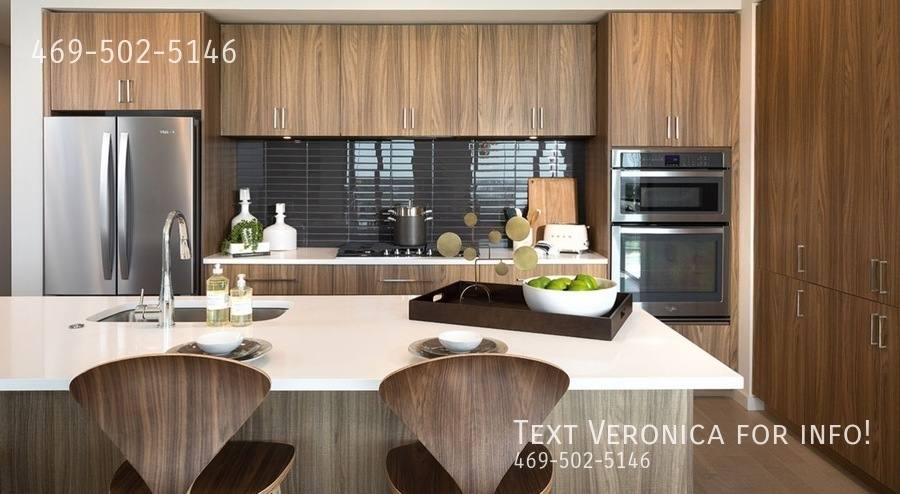 Apartment for rent at 7200 Dallas Parkway, Plano, TX 75024