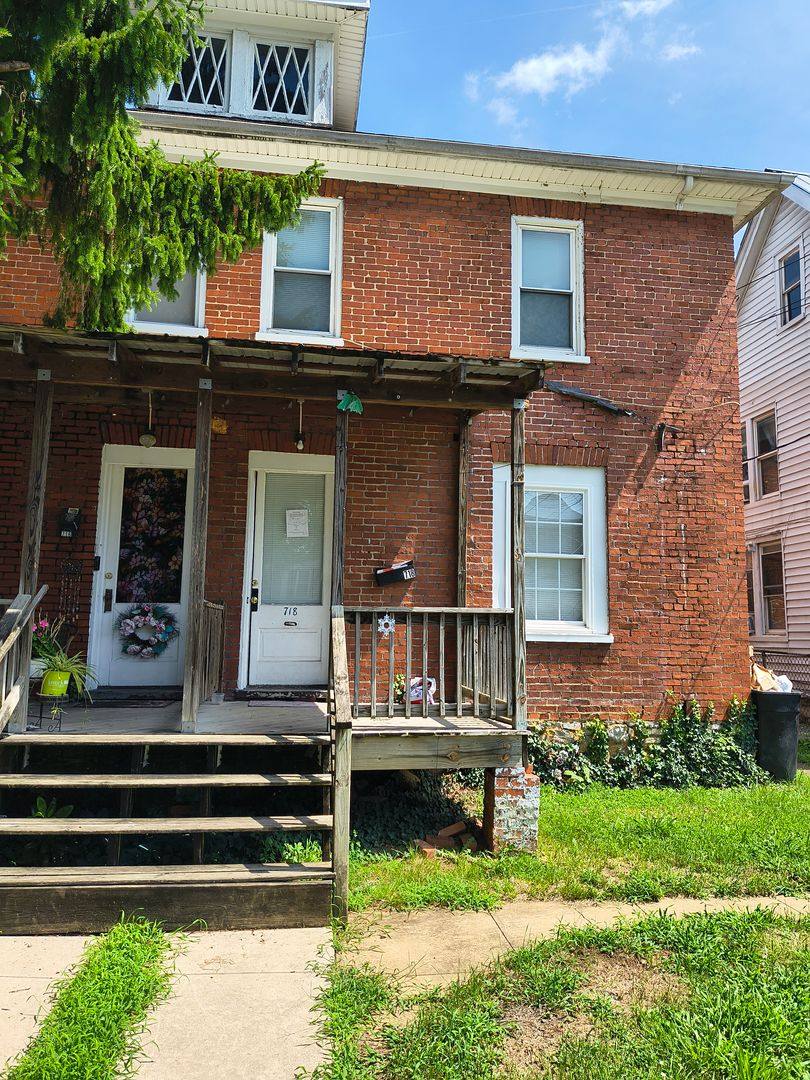 Apartment for rent at 716-718 Winchester Ave, Martinsburg, WV 25404