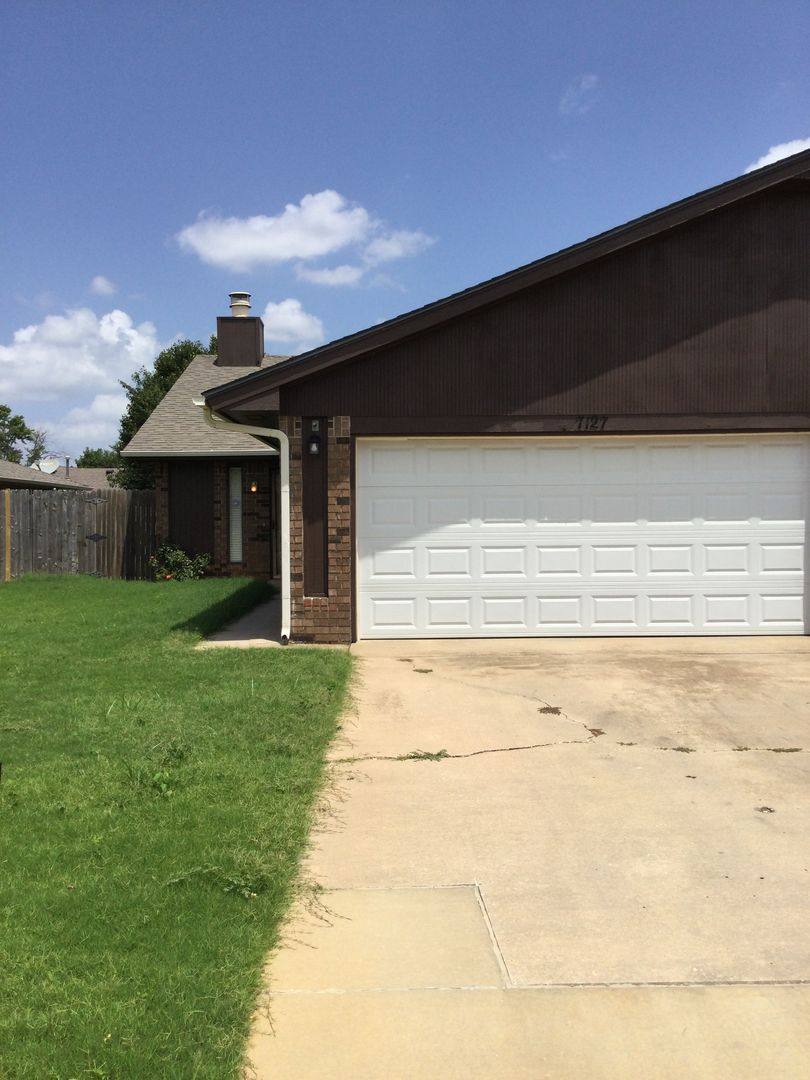 House for rent at 7127 NW 115th St, Oklahoma City, OK 73162