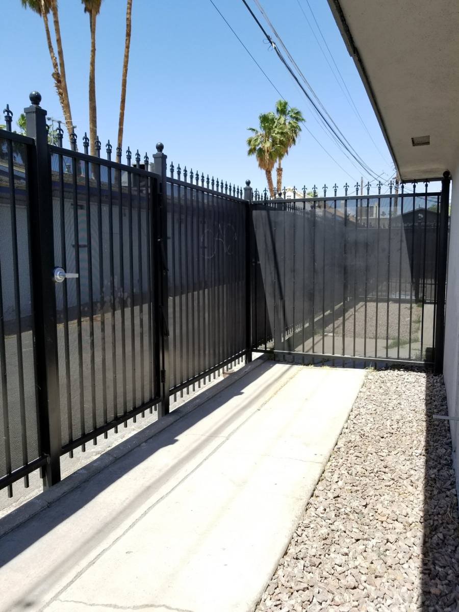 Apartment for rent at 105 N 14th St, Las Vegas, NV 89101