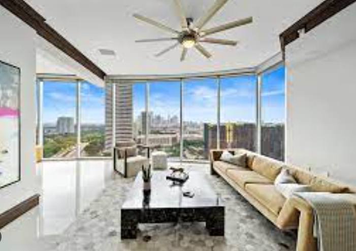 Apartment for rent at 3333 Allen Parkway, Houston, TX 77019