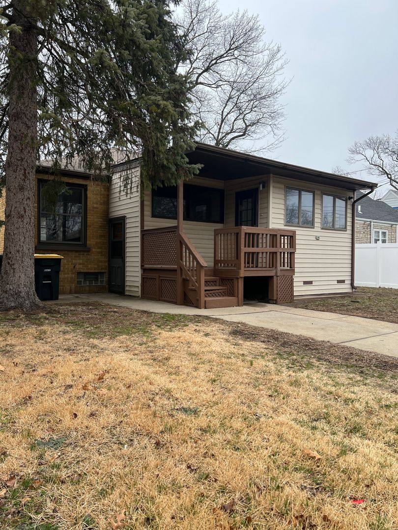 House for rent at 2813 Ridge Rd, Lansing, IL 60438