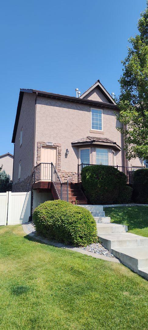 Townhouse for rent at 4534 Lake Springs Lane, Salt Lake City, UT 84117