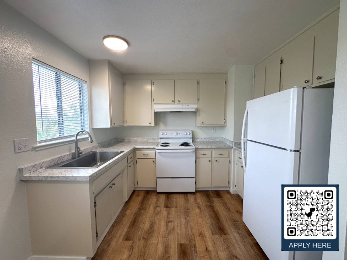 Apartment for rent at 102 E Bernal Dr, Salinas, CA 93906