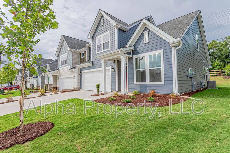Townhouse for rent at 211 Green River Way, Greenville, SC 29607