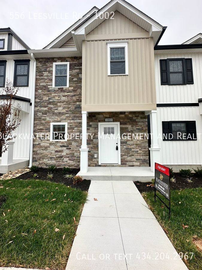Townhouse for rent at 556 Leesville Rd, Lynchburg, VA 24502